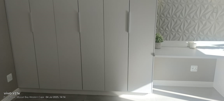 4 Bedroom Property for Sale in Seemeeu Park Western Cape